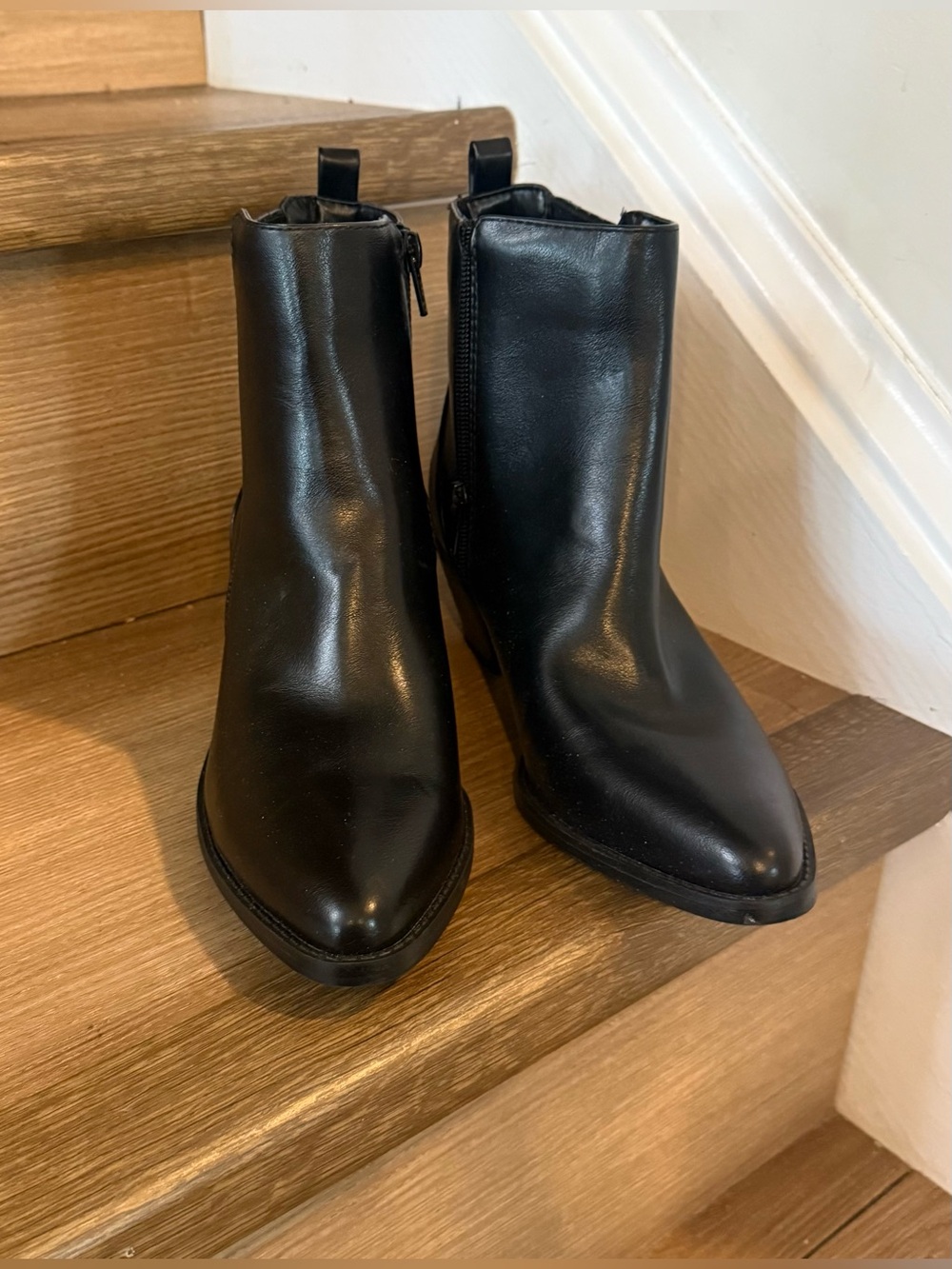 UNISA Women Ankle Booties. Size 6.5 - Picture 2 of 4